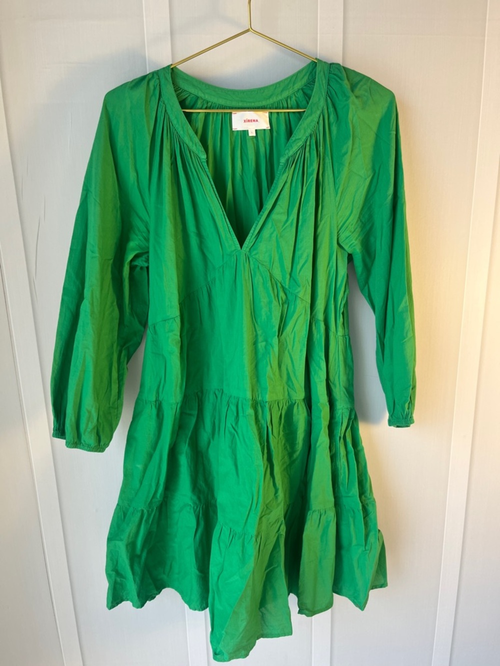 Xírena Emerald Green V-Neck Tiered Mini Dress with Pockets Size Large